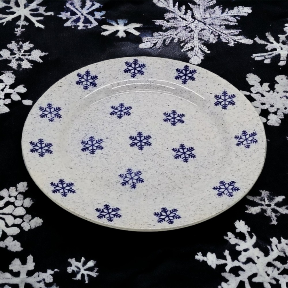 Ceramic Plate Hor doeuvers Appetizer Breakfast Blue White Snowflake Wangs